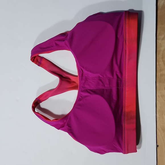 Athleta Ultimate Bra Large A-C MSRP $49 FP007 - Picture 10 of 14